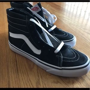 Vans high tops men’s 8 or Women’s 9.5